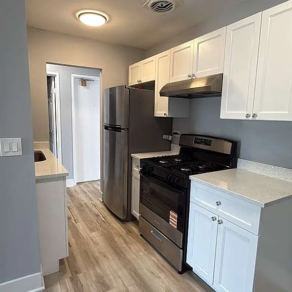 333 Hawthorne Cir #5 — Photo 7