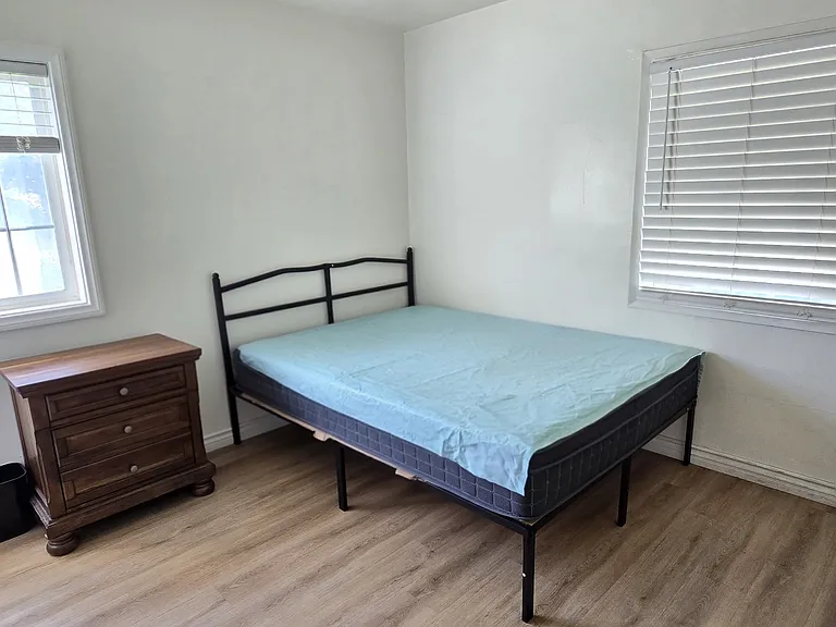 245 W Broadbent Dr — Photo 13