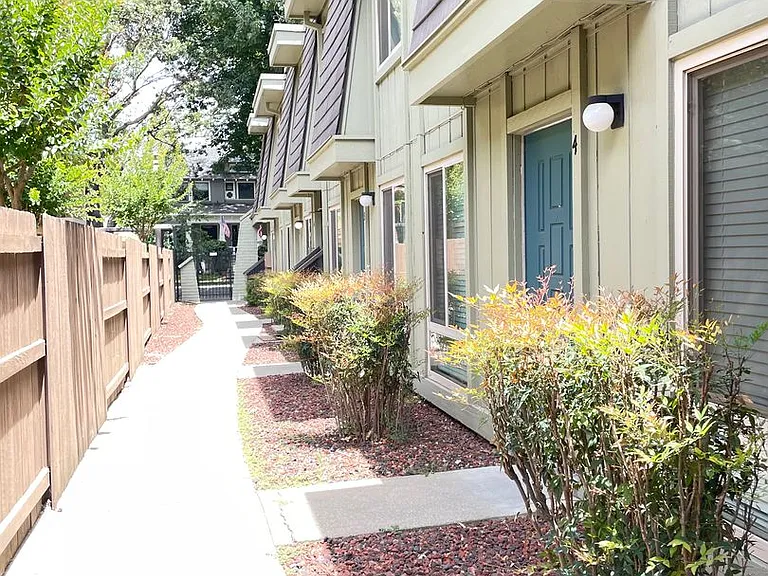 2114 H Street, Sacramento — Photo 11