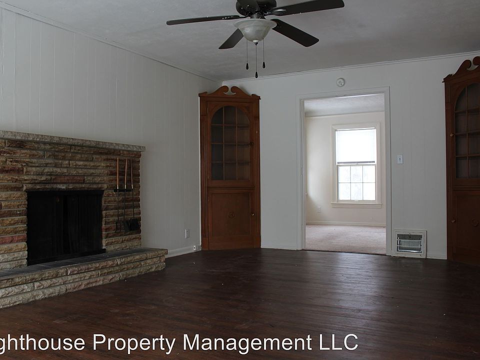 2nd image of 724 Griswold St SE