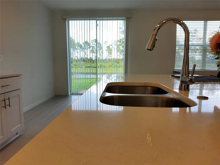 3166 Viceroy Ct — Photo 27