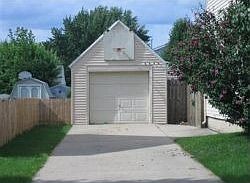3rd image of 208 Hamilton St