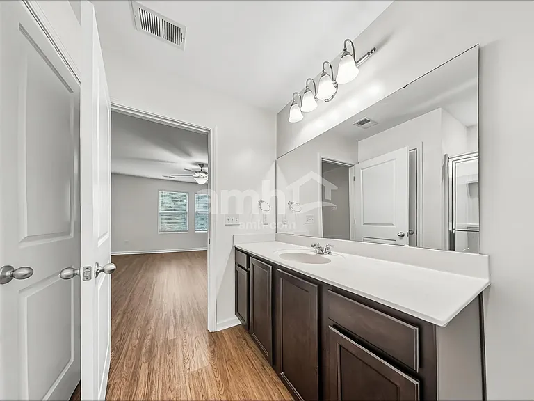 107 Orion Way — Photo 11