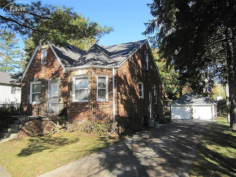 1st image of 2371 Southampton Ave