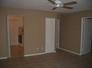 465 39th Ave N APT B3, Saint Petersburg, FL 33703