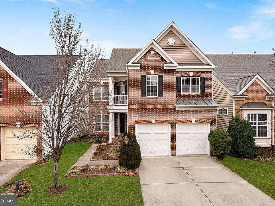 1st image of 2467 Cypress Green Ln