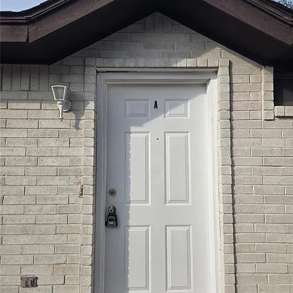 1711 Tampa St #A — Photo 2