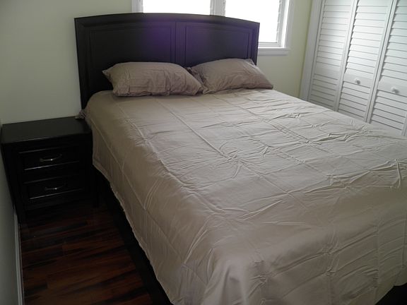 queen bed per room1