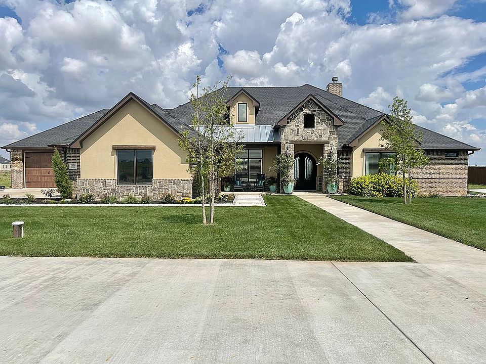 1st image of 2000 Seguin Dr