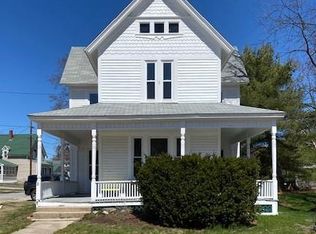 31 School St, Porter, ME 04068