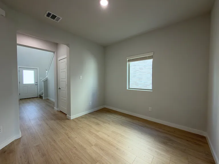120 Millwood Rd — Photo 10