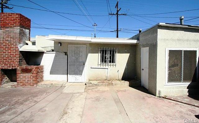 1st image of 1315 W 101st St