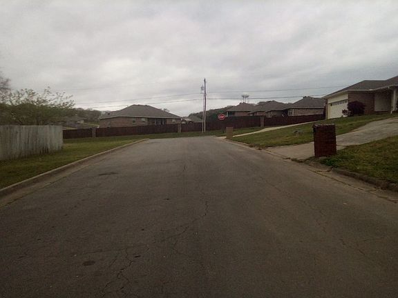 5th image of 2407 Amy Ln