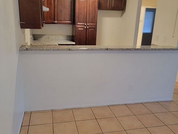 3rd image of 3981 N H St APT B