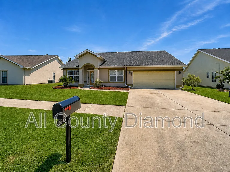 3213 Azalea Cir — Photo 1