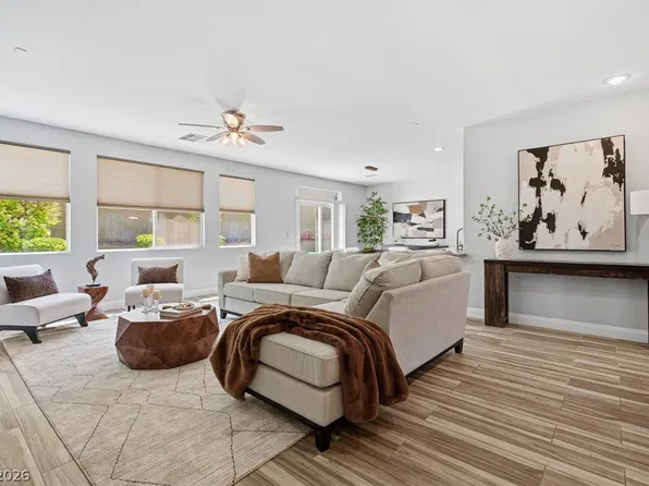 686 Fynn Valley Dr, Las Vegas, NV 89148