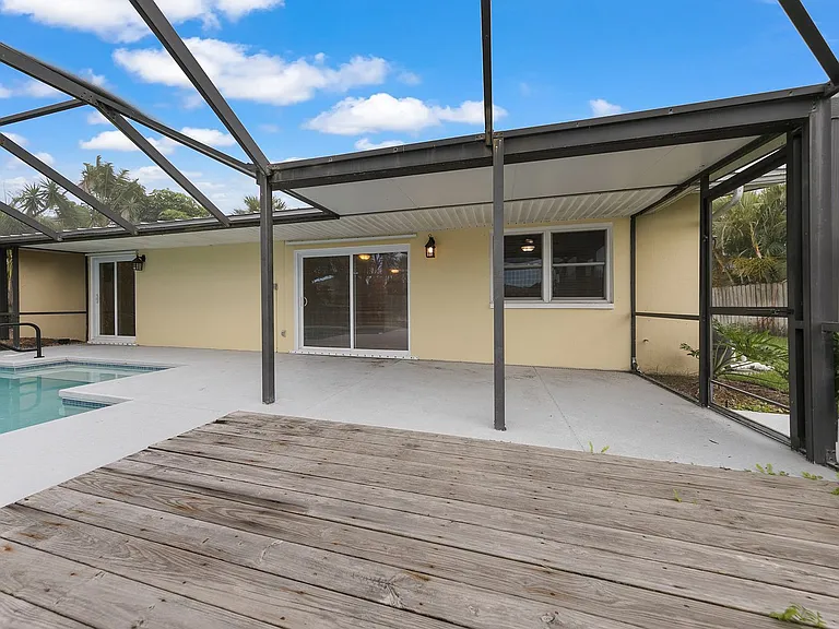 403 Bridgetown Ct — Photo 35