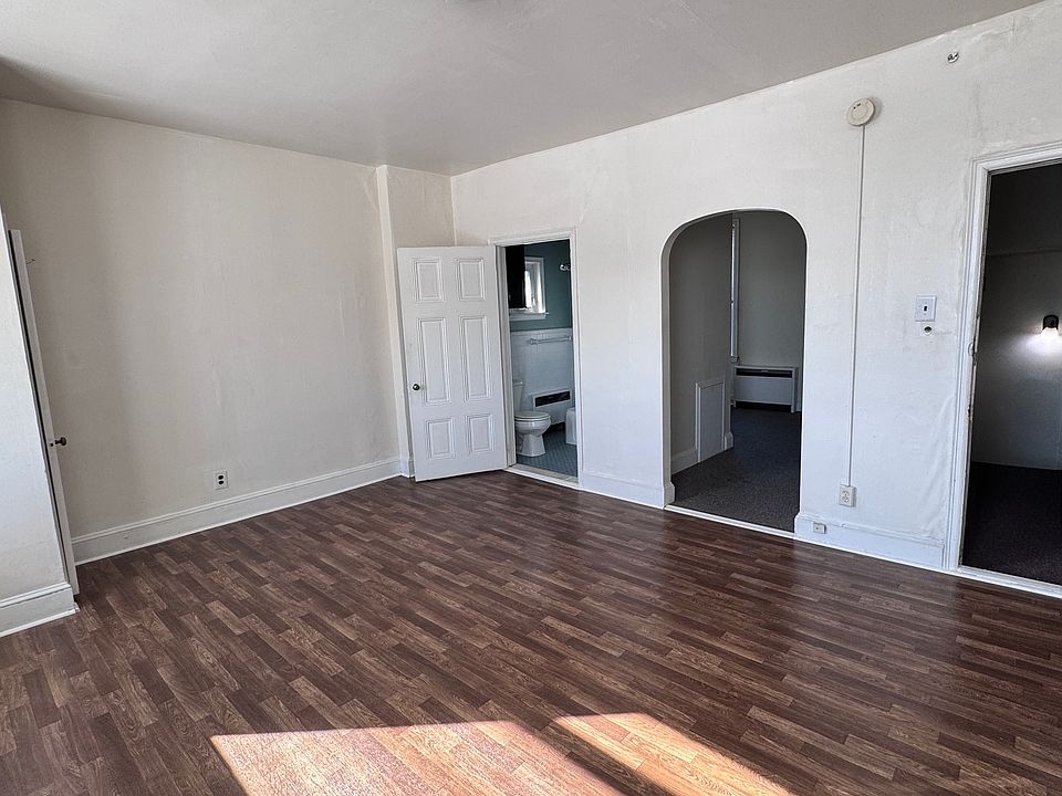 1st image of 8006 Frankford Ave APT 2