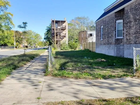 6601 S Champlain Ave, Chicago, IL 60637