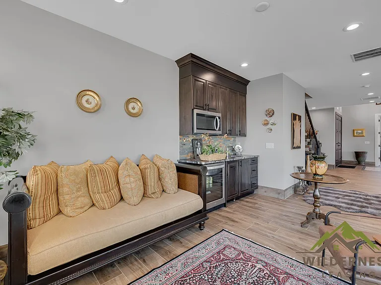 332 Lake View Dr — Photo 19