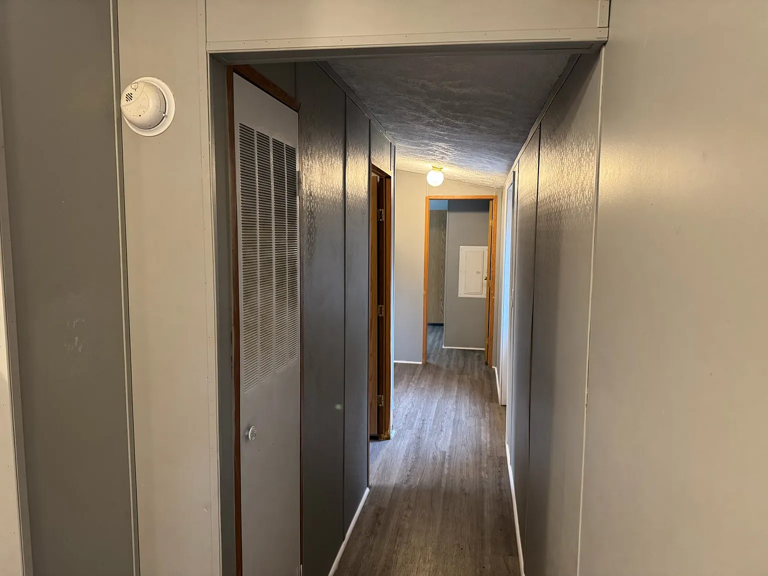 3 bed, $1,000 — Photo 4