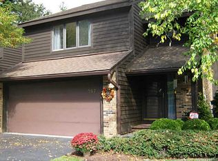 167 Breezewood Cmn, East Amherst, NY 14051