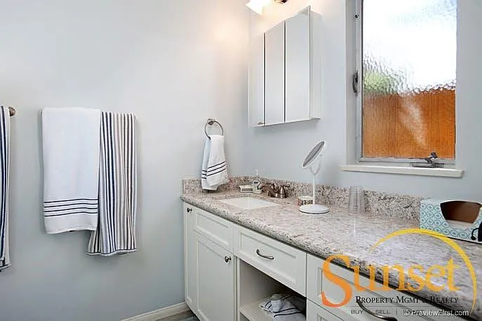 3271 Homer St — Photo 17