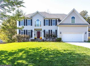 911 Potterton Cir SW, Vienna, VA 22180