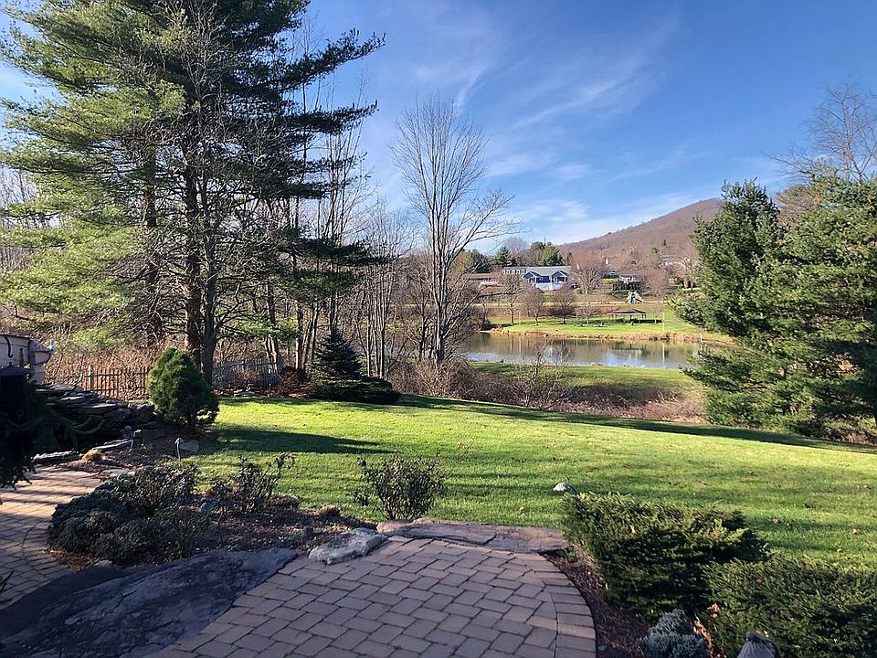 Lake View and Privacy