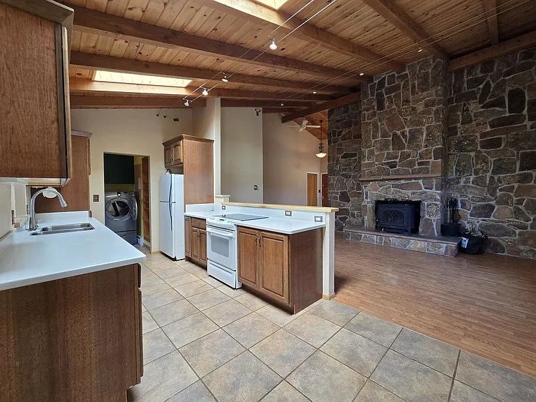 166 Galisteo Ln — Photo 13