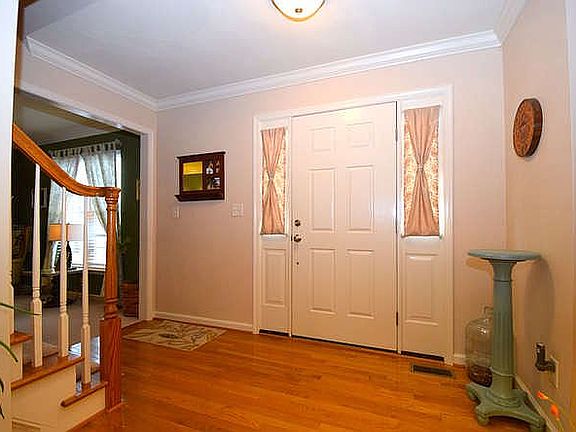 3rd image of 6416 Westshire Ct