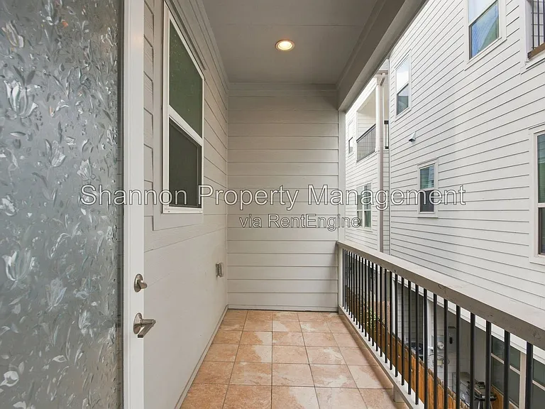 849 Fisher St #D — Photo 19