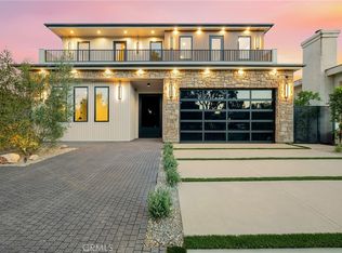 16728 Morrison St, Encino, CA 91436