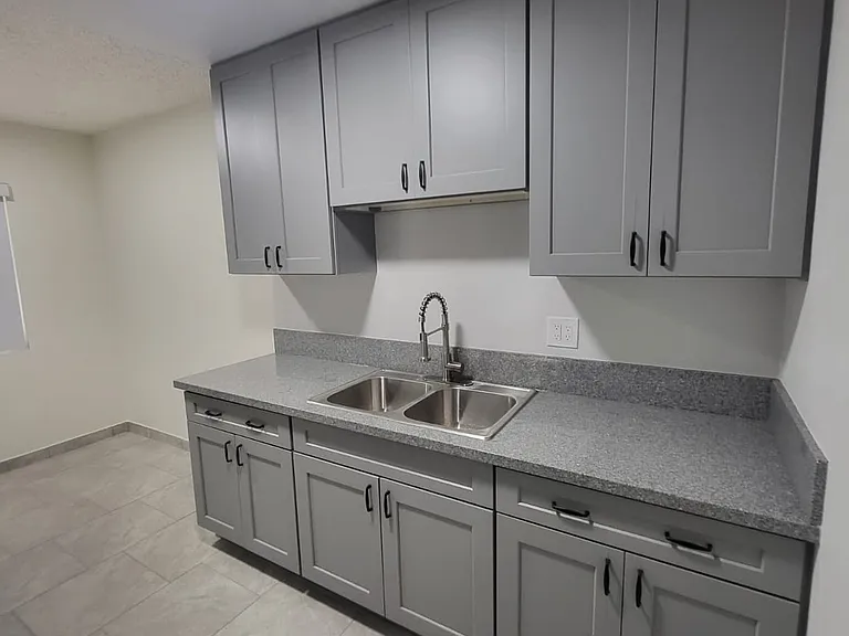 560 E Pleasant St #3 — Photo 5