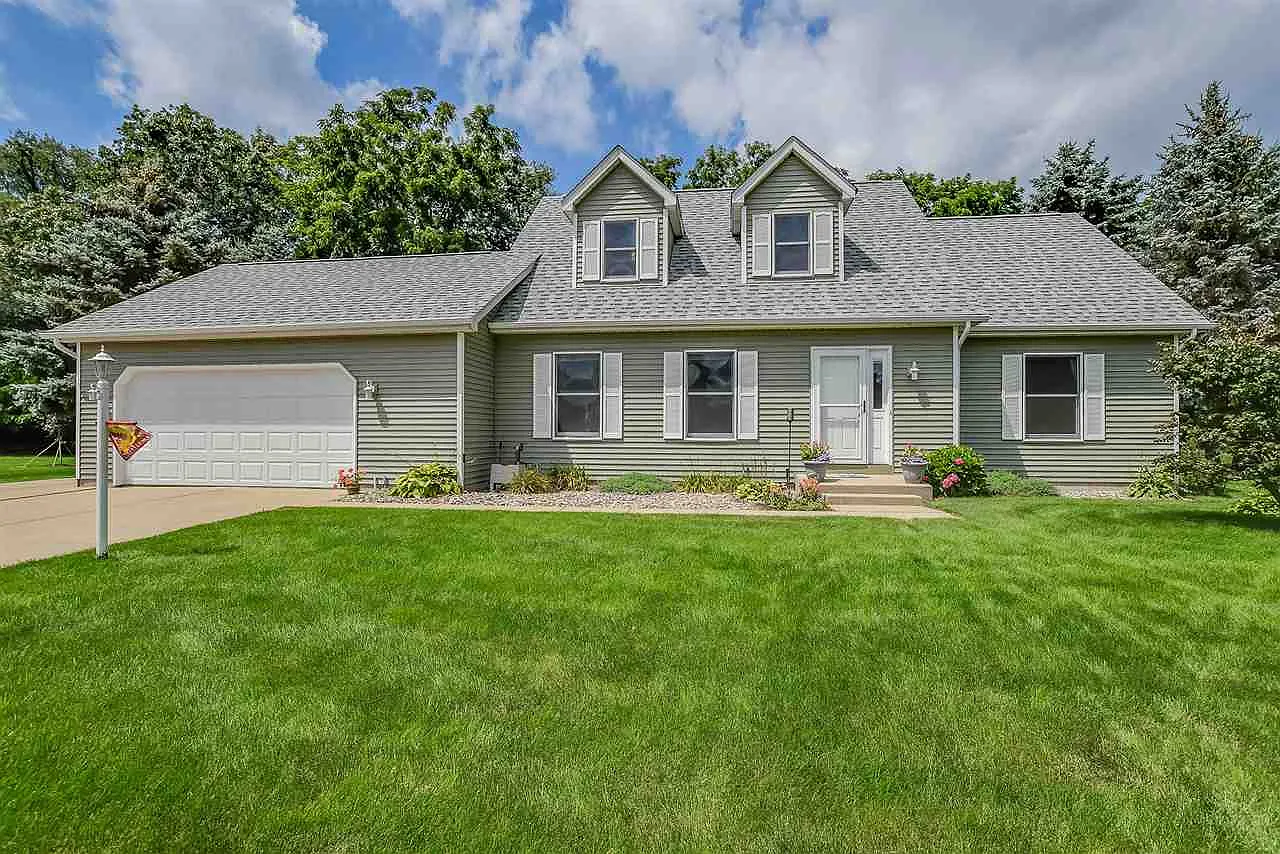 50533 Park Ln W photo 1