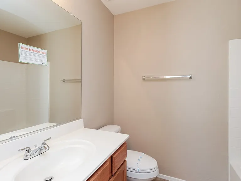 3658 E Alamo St — Photo 14
