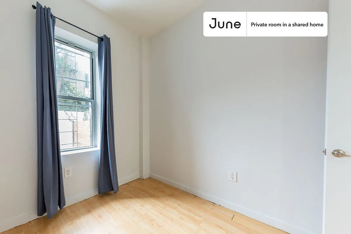 Building Photo - 252 Madison St #D