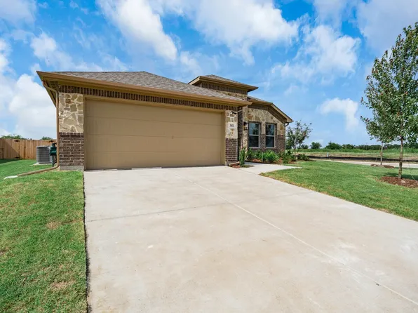 3801 Arrowchop Dr, Caddo Mills, TX 75135