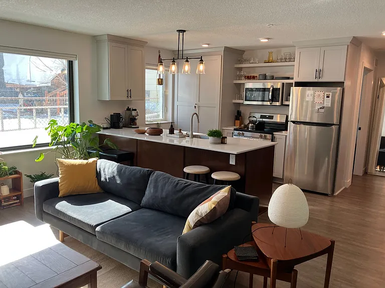 Solstice Apartments — Photo 40