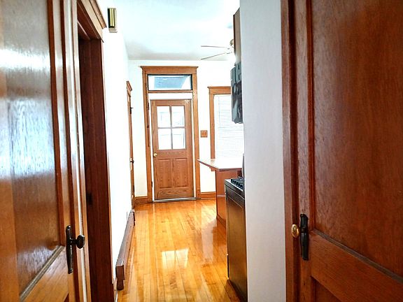 4th image of 1521 S Cuyler Ave