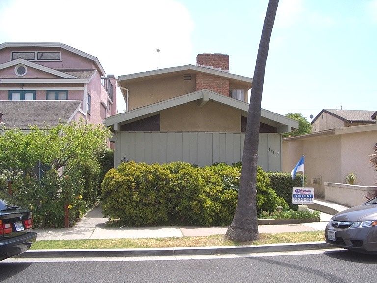 1st image of 214 6th St #B