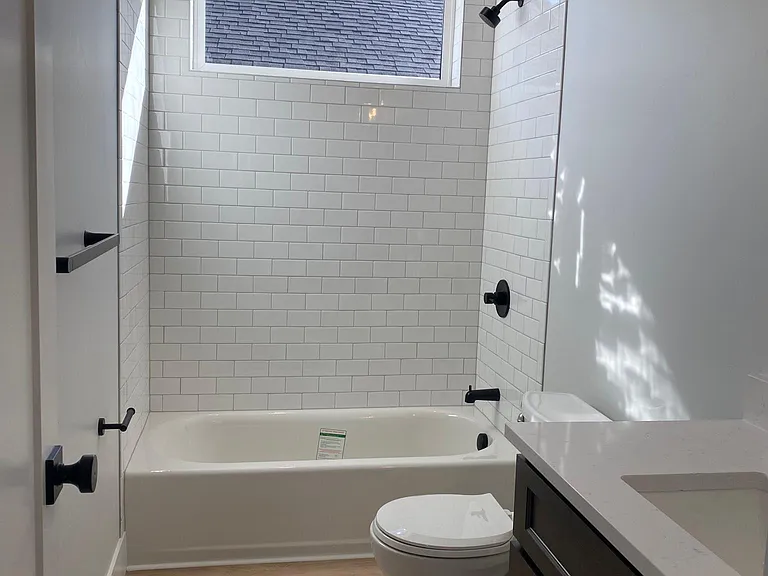 10717 Engelmann Ave — Photo 11