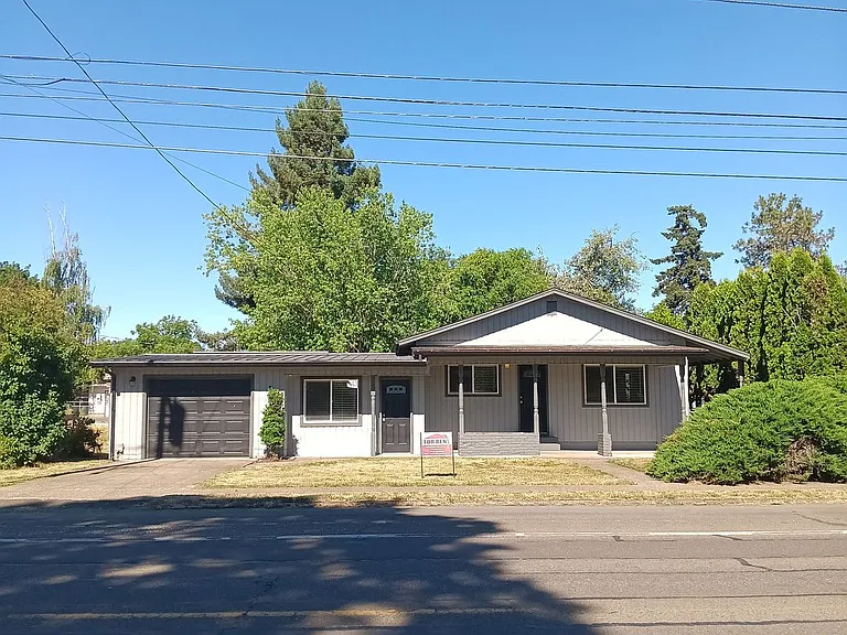 362 N 2nd St — Photo 1