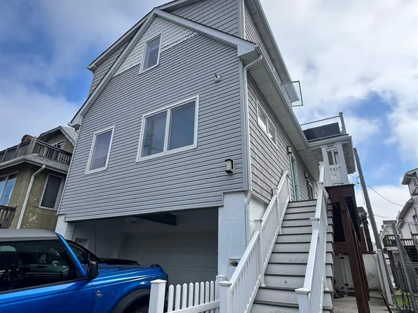 16 Florida St, Long Beach, NY 11561