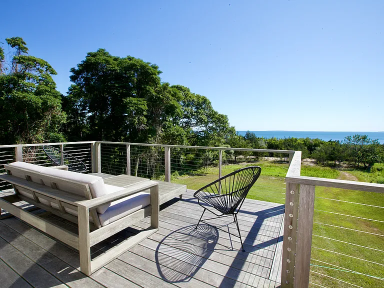 36 Gardiners Bay Dr — Photo 6