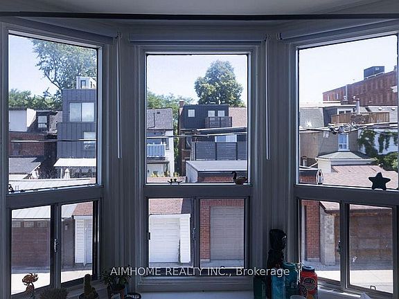 4th image of 6 Macklem Ave