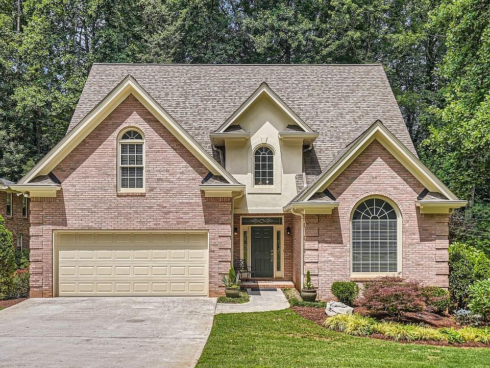 1st image of 2432 Wood Creek Ct