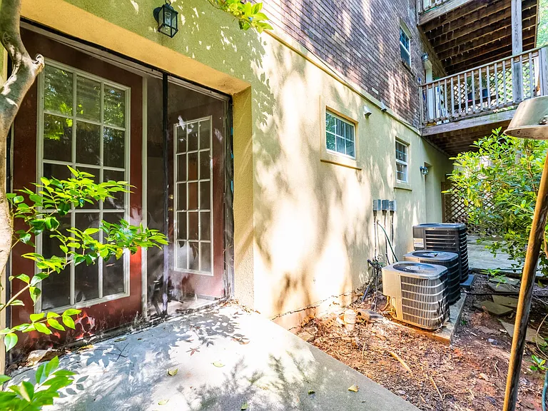 3665 Chestnut Dr #D2 — Photo 22
