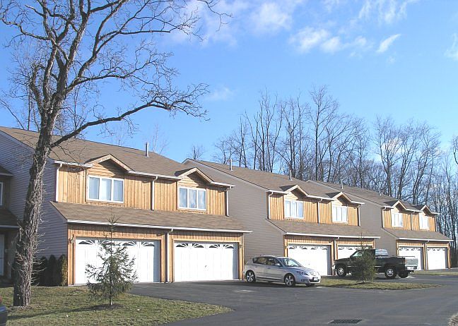 1st image of 1276 Courtney Dr