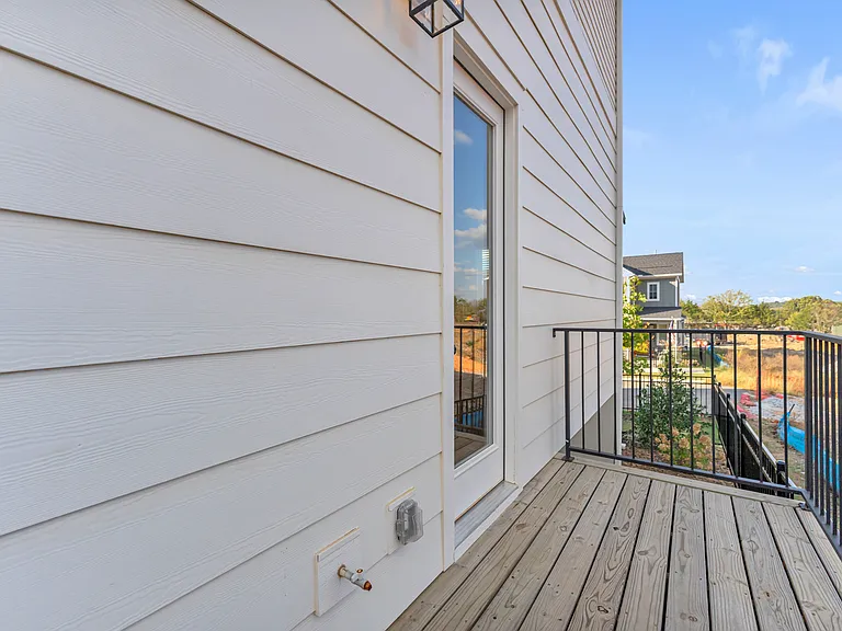 2047 E Little Crew Dr — Photo 21